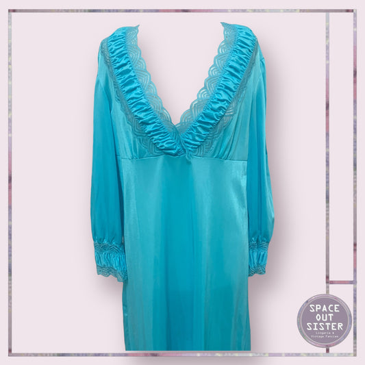Vintage Turquoise Gathered Nightdress