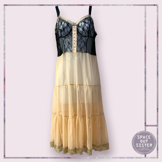 Pre-Loved Black Lace & Champagne Slip Bust 32”