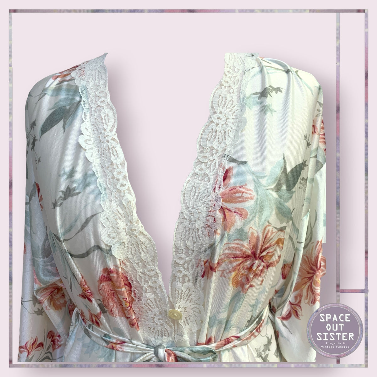 Vintage Contessa Robe