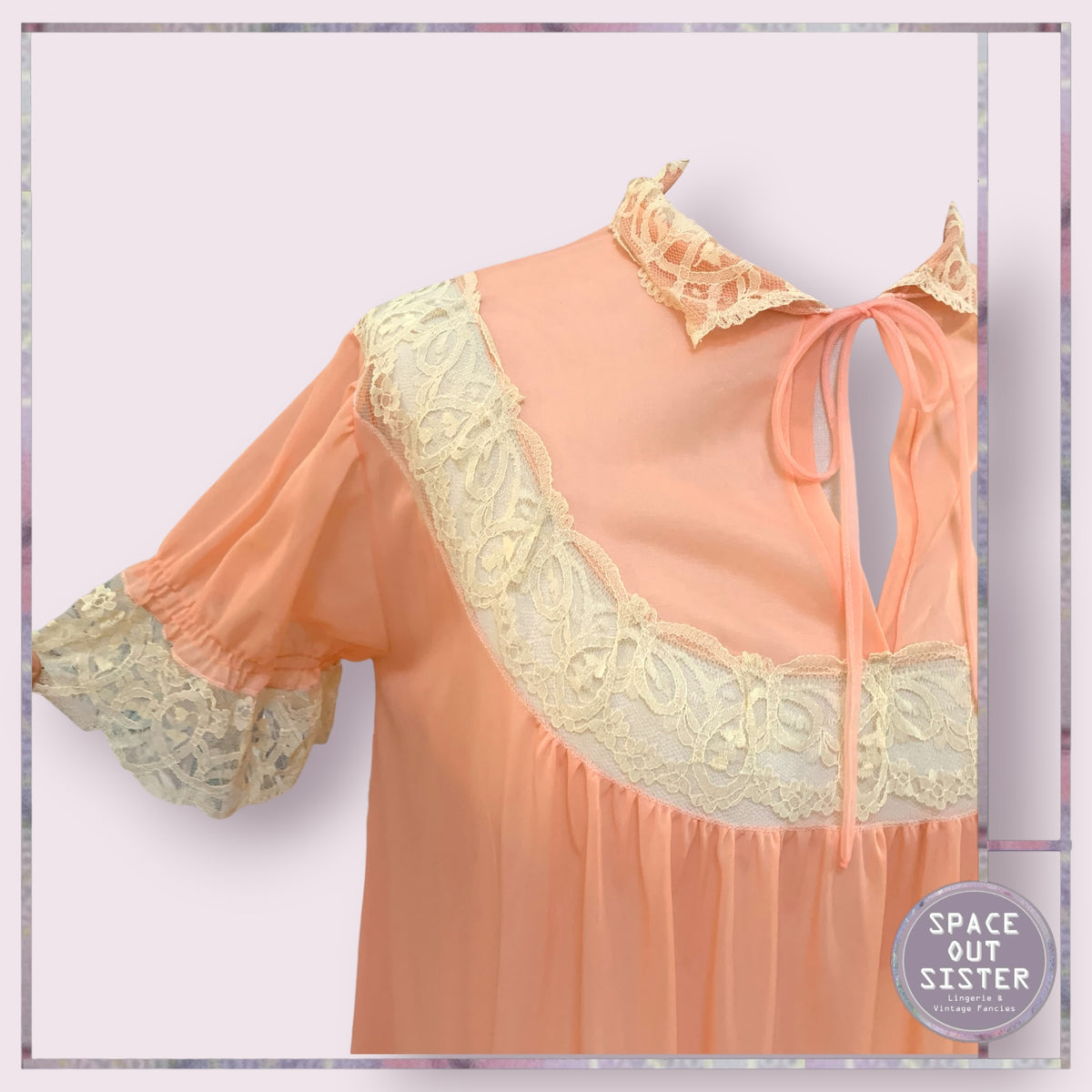 Vintage Lace Sleeve Peach Nightdress Bust 44”