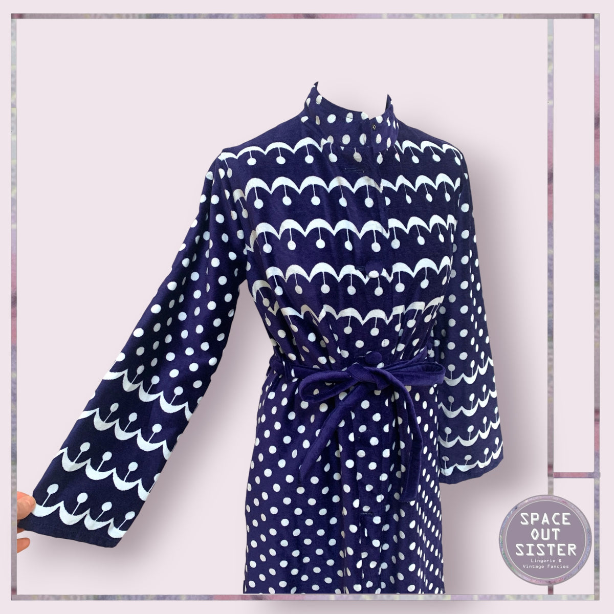 Vintage Cotton Navy & White Robe