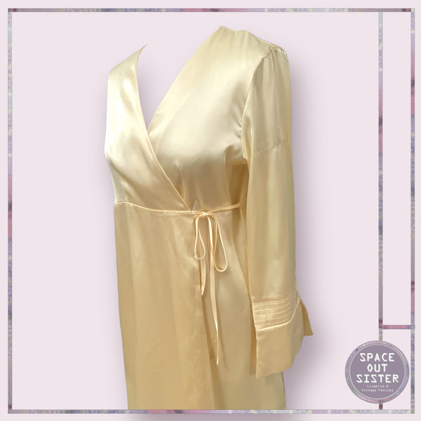 Vintage Lemon Short Robe