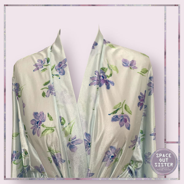 Vintage Lilac Flower Robe