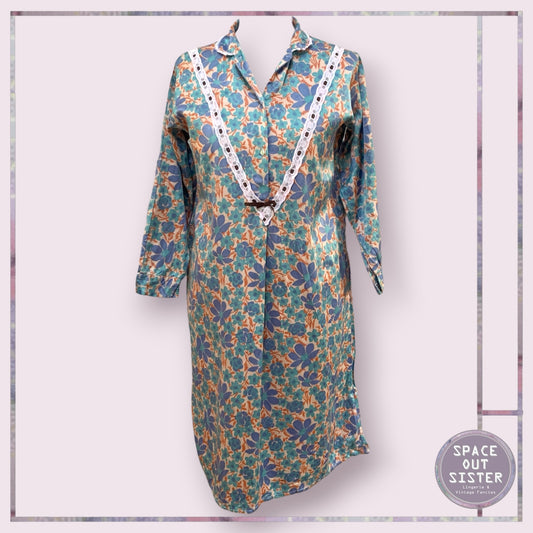 Vintage Blue Hue Nightdress Bust 38”